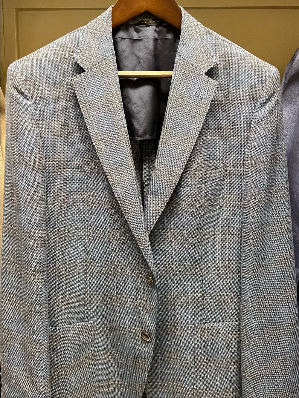 Hugo Boss Blue Tan Plaid Two-Button Sport Coat